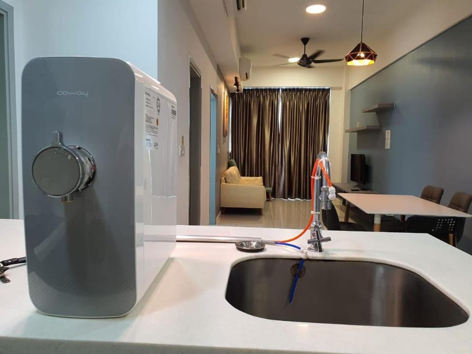 LSS Home stay @ Sutera Avenue Infinity pool 5 pax Apartment in Kota Kinabalu