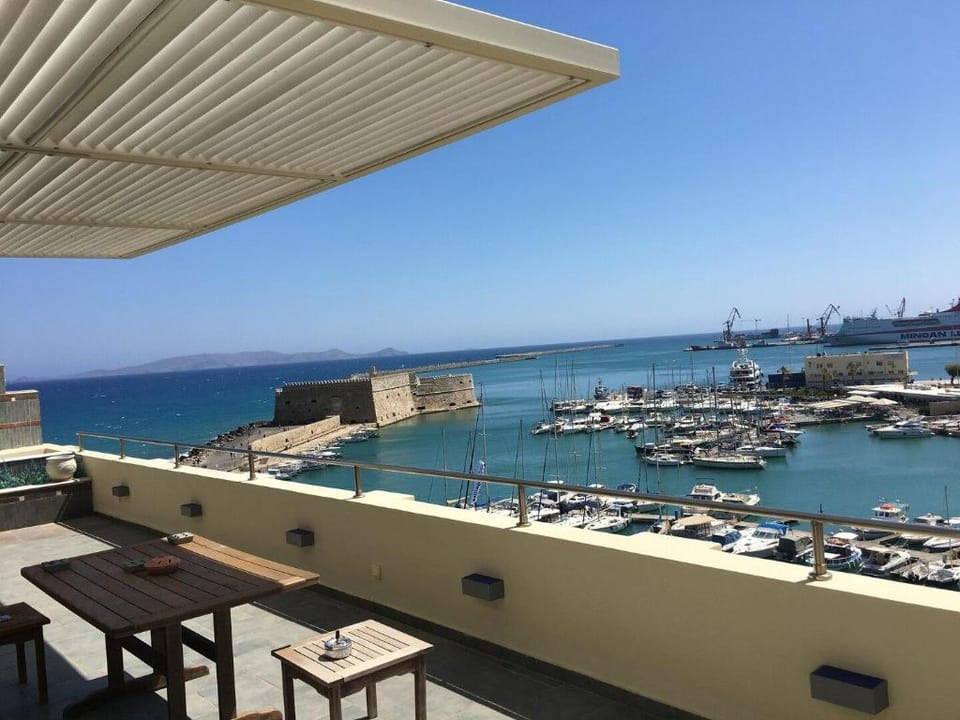 Heaven's View Apartment Apartment in Heraklion