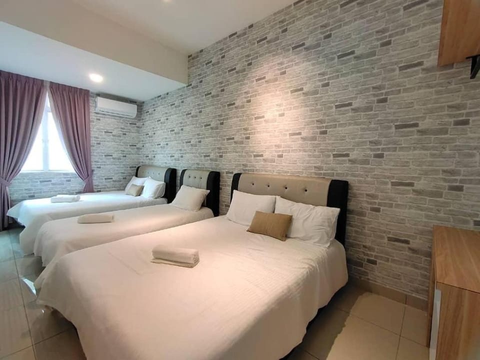 Desaru Homestay-EvaVilla KTV Premium Yolo Resort Vacation rental in Johor