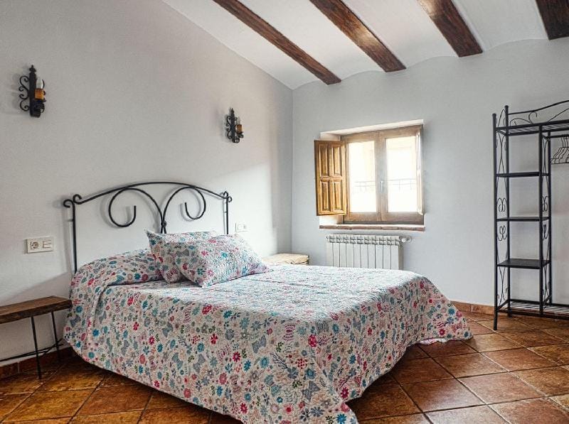 Casa Rural El Tranco Del Lobo Apartment in Valencian Community