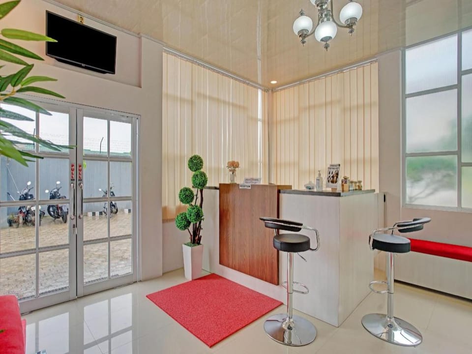 OYO 90404 Pringombo Homestay 2 Syariah Hotel in Indonesia
