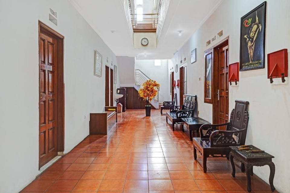 OYO 90415 Havana Orange Guest House Hotel in Bandung