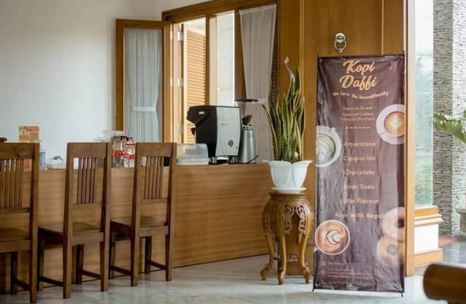 RedDoorz @ Daffi Araya Hotel in East Java