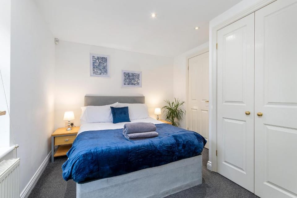 Liquorice Suite Apartment in Lincoln