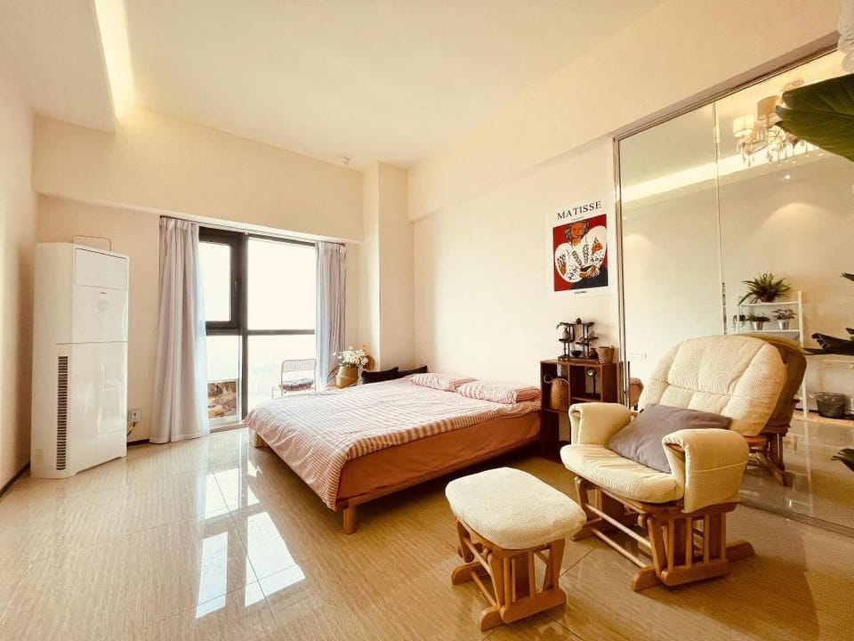 The rhythm of the lake《湖之韵》初夏.摘星，近园博园/自然博物馆/海昌海洋世界 Apartment in Wuhan