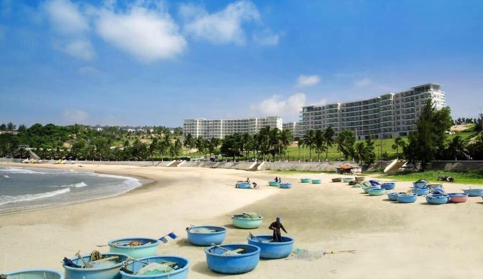 Tahouse - Ocean Vista Phan Thiet Apartment in Phan Thiet