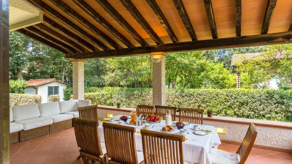 VILLA LA MERIDIANA 8&1, Emma Villas Villa in Emilia-Romagna