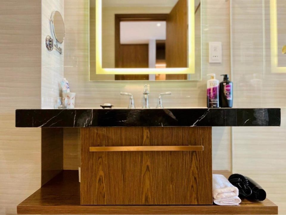 Hanah Panorama - Sea View Apartment in Nha Trang
