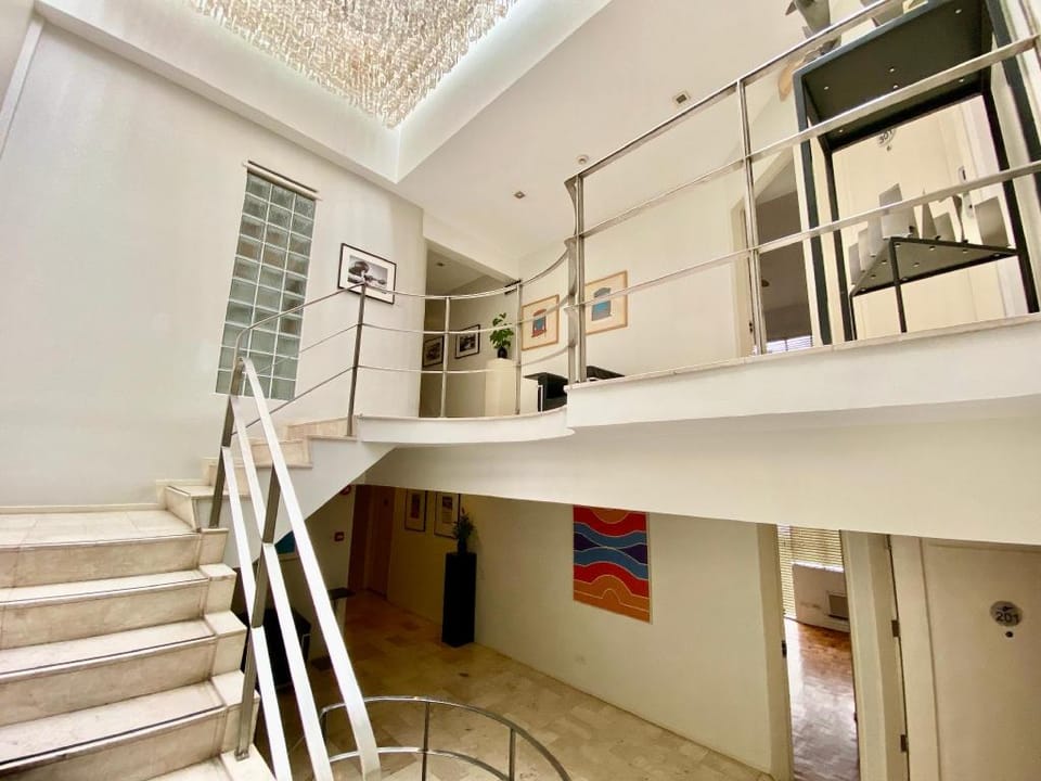Stay @203 Clipper House, Free WiFi, Near Rockwell Apartment in Makati