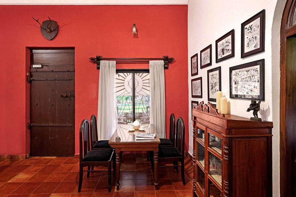 Vintage Estate - Lakeside allure with vintage decor,A plunge pool & A lawn featuring a charming gaze Villa in Maharashtra