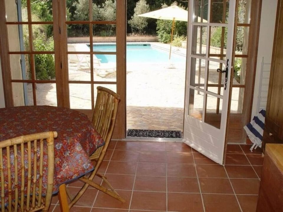 Stone Cottage, 2-4 People, At Provence Mas 16th Cent, Pool, Garden, Parking Vacation rental in French Riviera