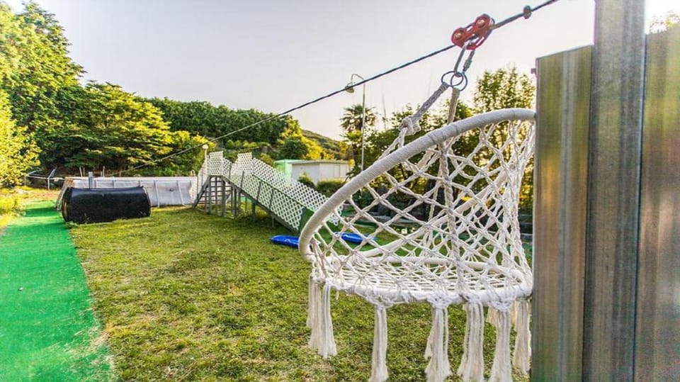 Geoje rockspa pension Bed and Breakfast in South Korea
