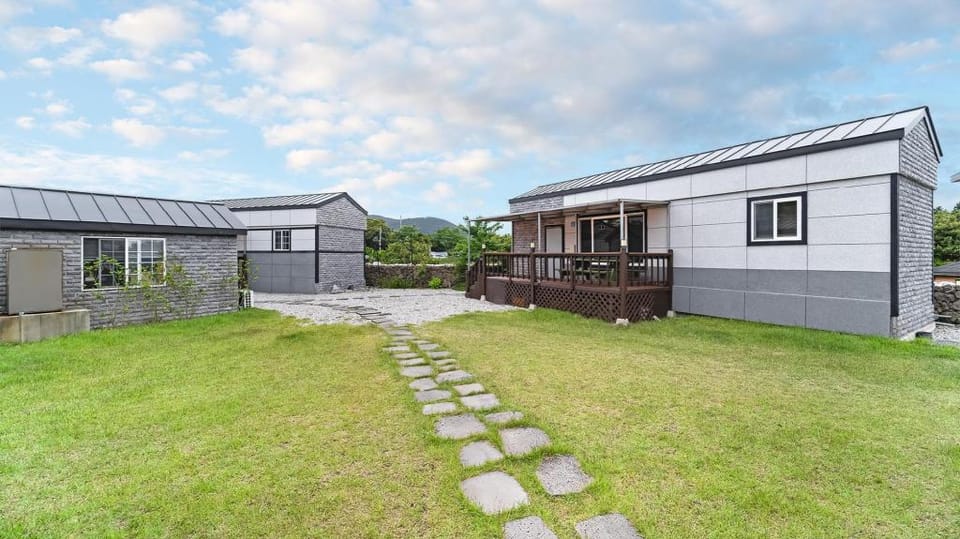 jeju bijalim pension Bed and Breakfast in South Korea