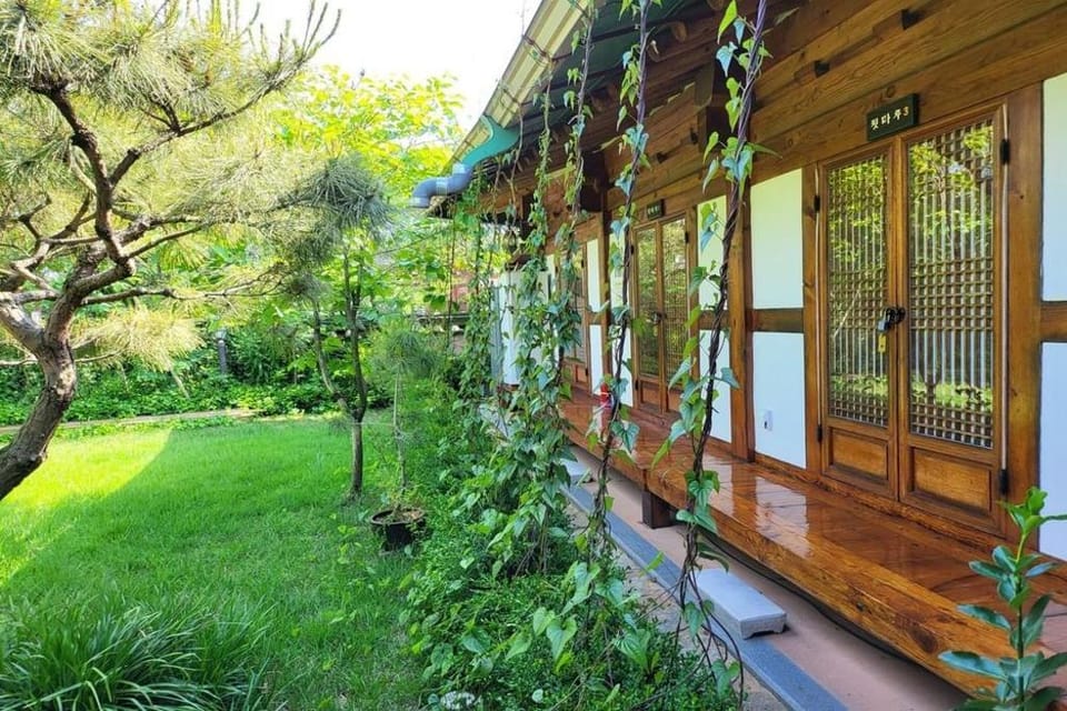 Jeonju Buyongheon Pension Bed and Breakfast in South Korea