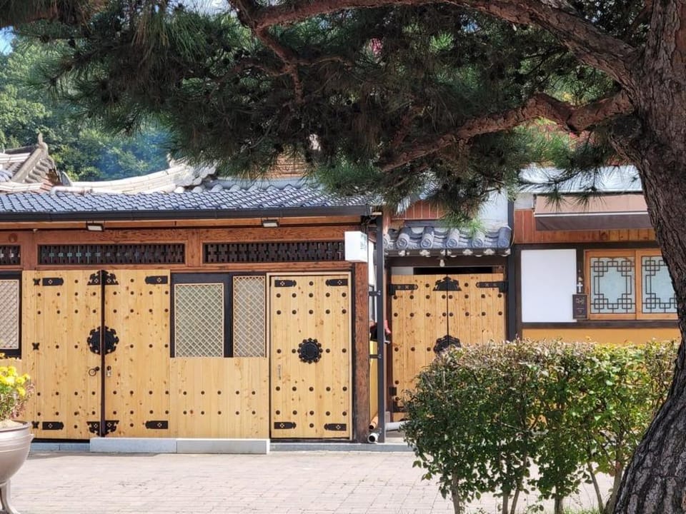 Jeonju Hanok Tobagi Pension Bed and Breakfast in South Korea