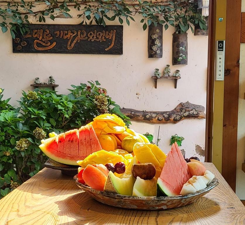 Jeonju Keunjudaengii Pension Bed and Breakfast in South Korea