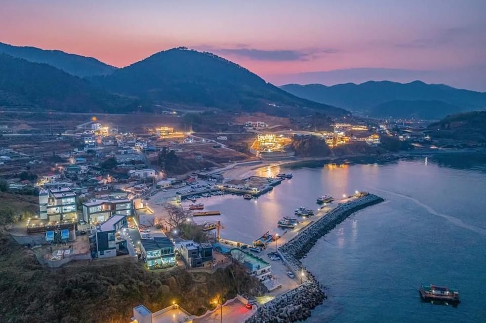 Geojae Sanggaksokeui Jip Pension - Jangmok branch Bed and Breakfast in South Korea