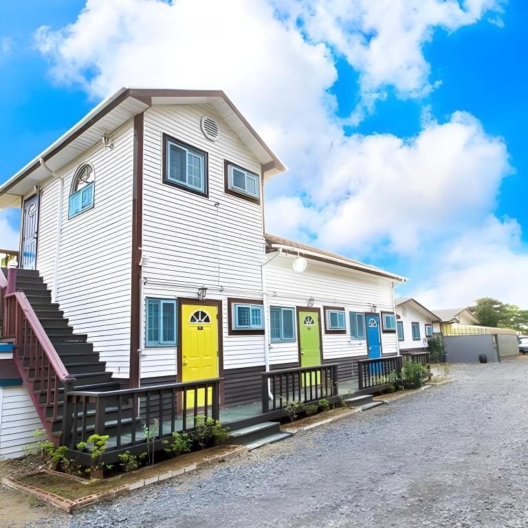 Manripo Sandeulae Aegyeon Pension Bed and Breakfast in South Korea