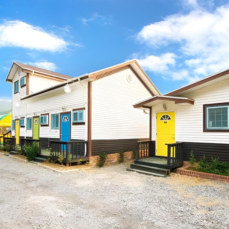 Manripo Sandeulae Aegyeon Pension Bed and Breakfast in South Korea