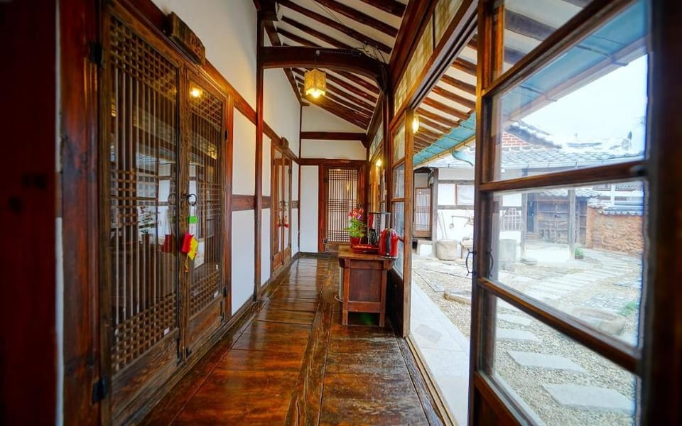 Jeonju Hanokmaeul Ihwawon Gotek Bed and Breakfast in South Korea