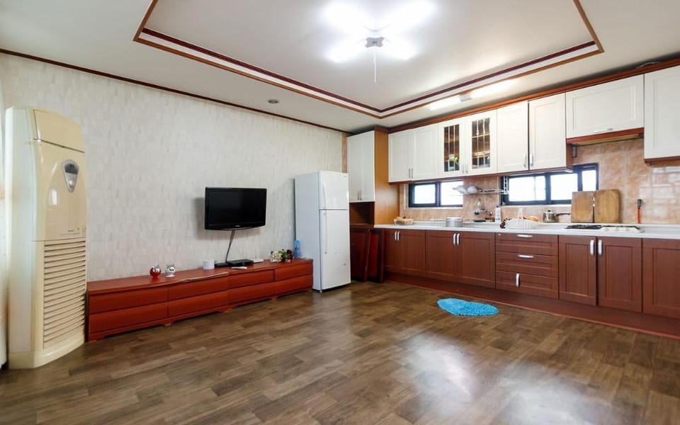 Anmyeondo Taean Romance Pension Bed and Breakfast in South Korea
