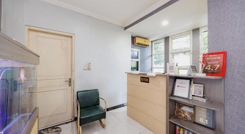 RedDoorz near Jalan Adi Sucipto Solo Hotel in Special Region of Yogyakarta