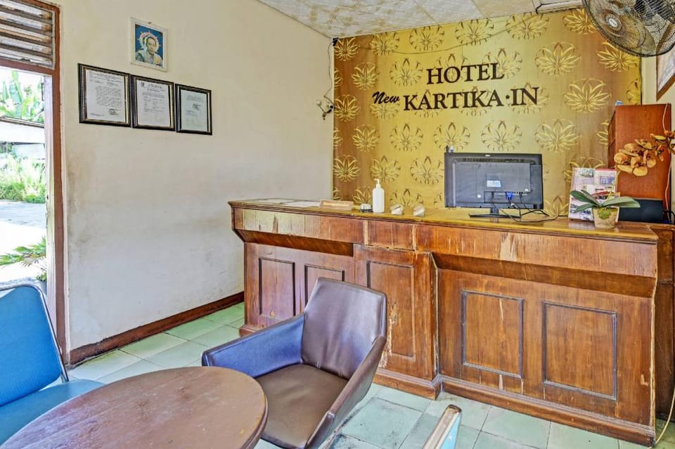 OYO 90443 Hotel New Kartika In Hotel in West Java