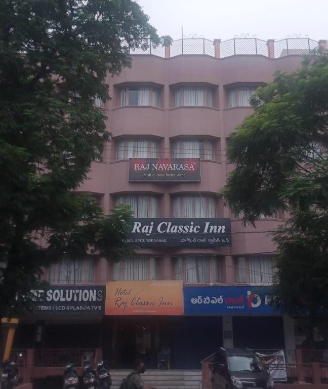 Hotel Raj Classic Inn Hotel in Secunderabad