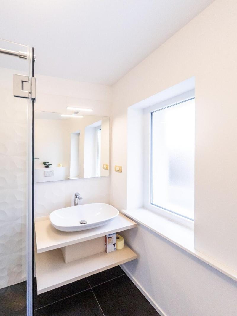 Kamr'ca - room 6 with kitchen & private bathroom Apartment in Ljubljana