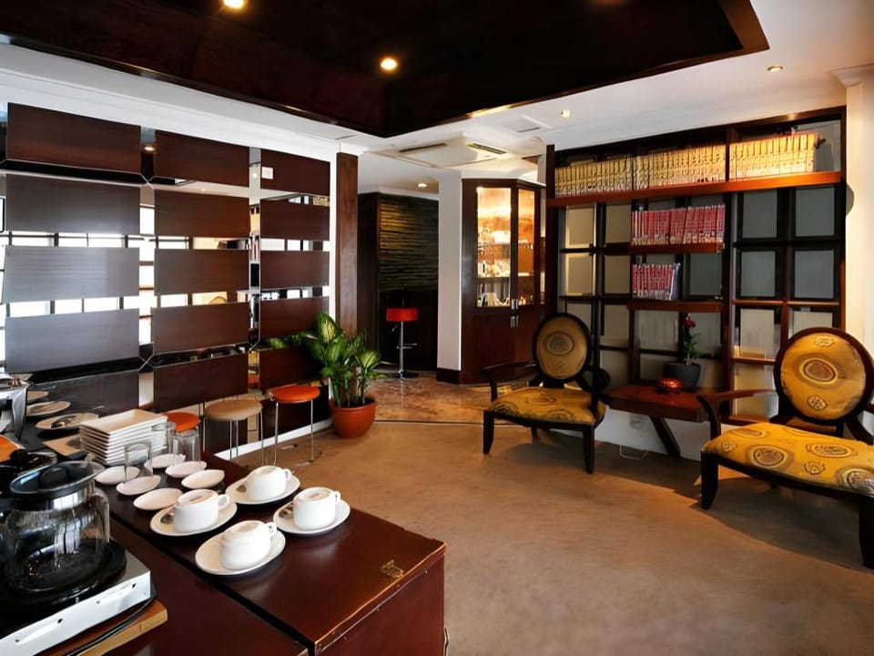 RedDoorz near WaterBoom Lippo Cikarang Hotel in West Java