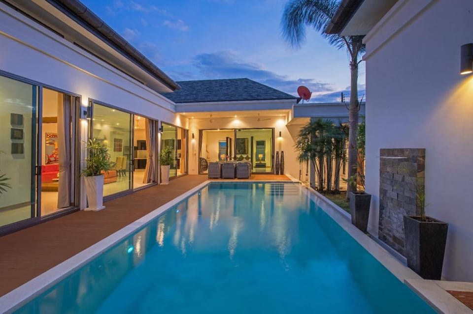Privat 3BR Pool Villa Talosy, Baannaraya residence Villa in Rawai