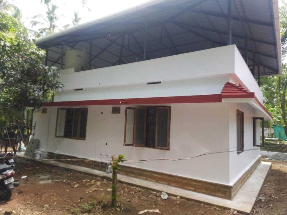 An independent house near river BHARATHAPUZHA , Vacation rental in Kerala