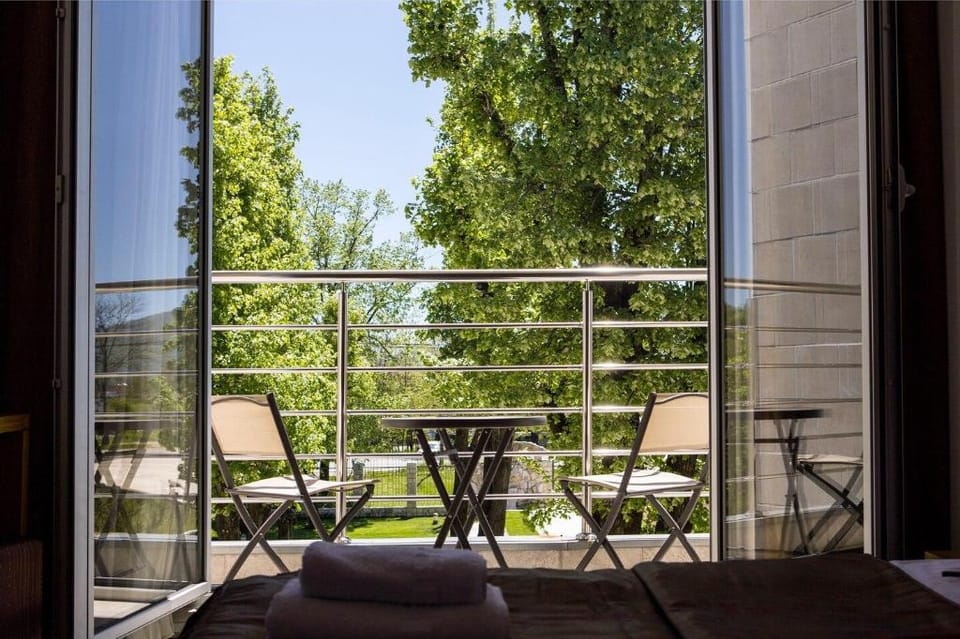 Fabulous Studio Apartment in Hotel Vukov Most Apartment in Montenegro