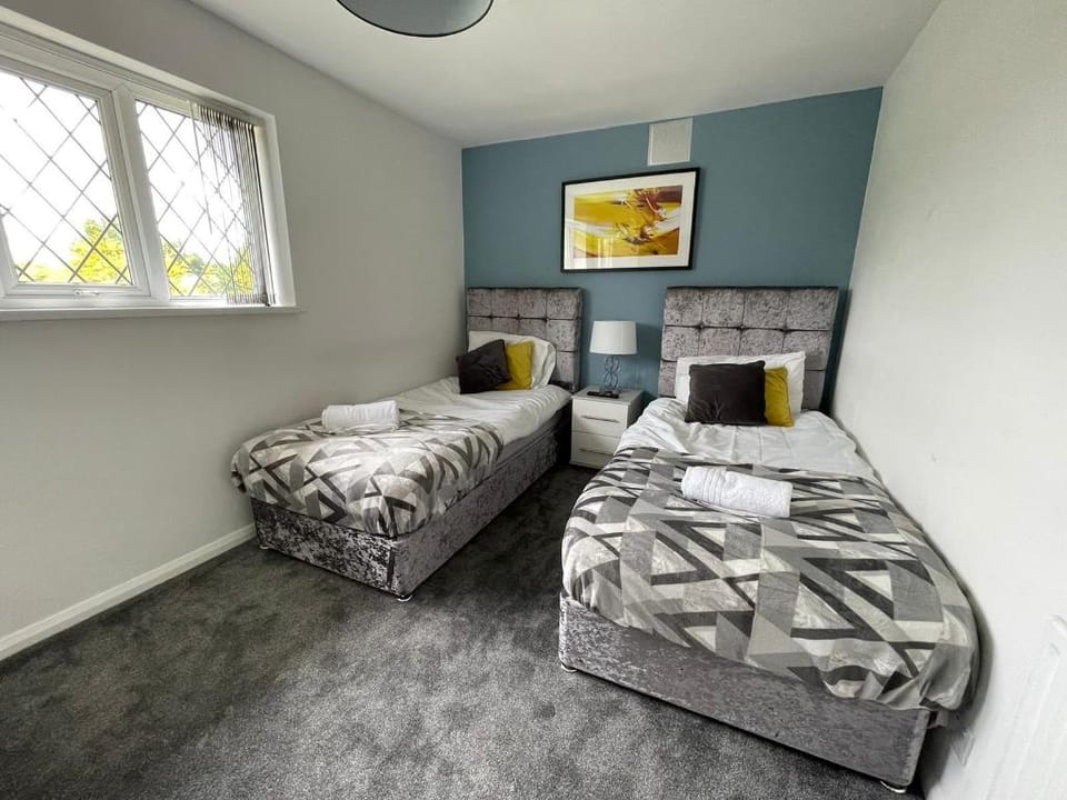 Buckley House by Yoko Property Apartment in Royal Leamington Spa