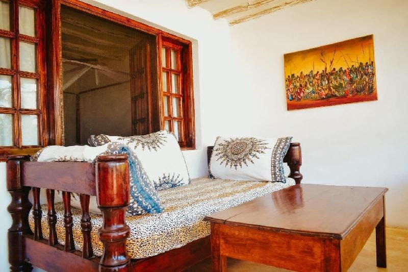 Ndovu House Villa - Home of Tranquil And Comfort Villa in Malindi