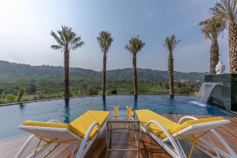 StayVista at Brickwood Hill with Outdoor Infinity Pool & Jacuzzi Villa in Punjab, India