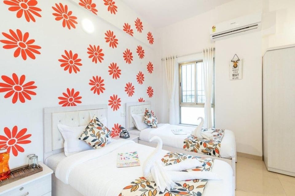 Bandra 4 BHK - Posh locality Near BKC & Embassies Apartment in Mumbai