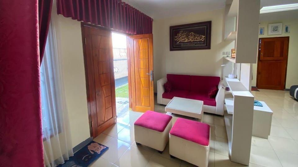 Kimochi Homestay Syariah Vacation rental in Indonesia