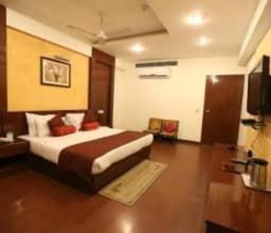 Hotel SuryaLok Hotel in Uttarakhand
