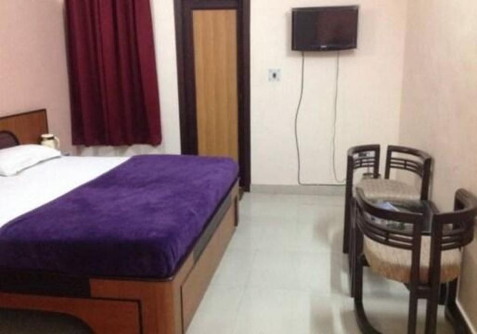 Hotel SuryaLok Hotel in Uttarakhand