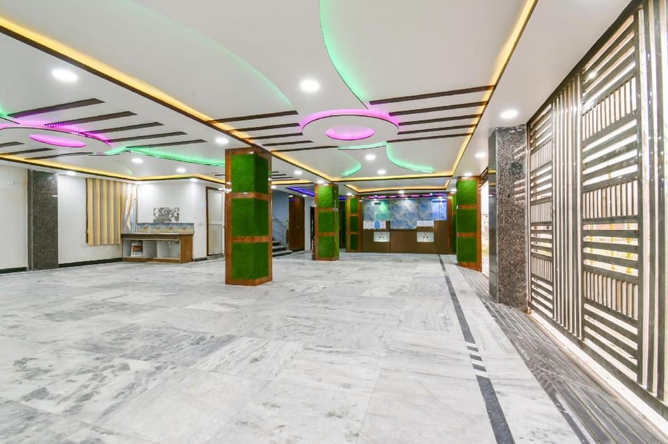 OYO Flagship 79796 Hotel Royal Inn Hotel in India
