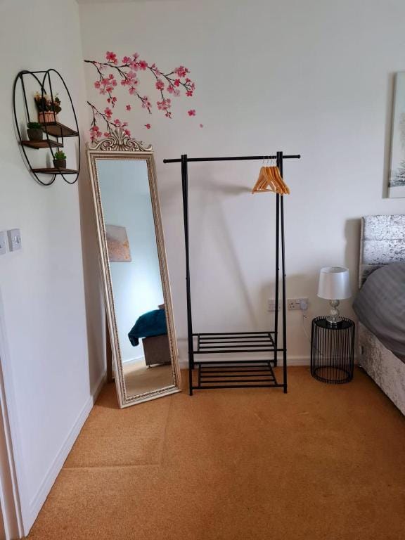 Emerald Blossom,Sleeps 4, Warrington.Wifi,Parking Apartment in Warrington