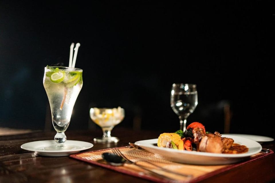 Ivy Beach Resort (Private beach villa 23 pax) Villa in Southern Province