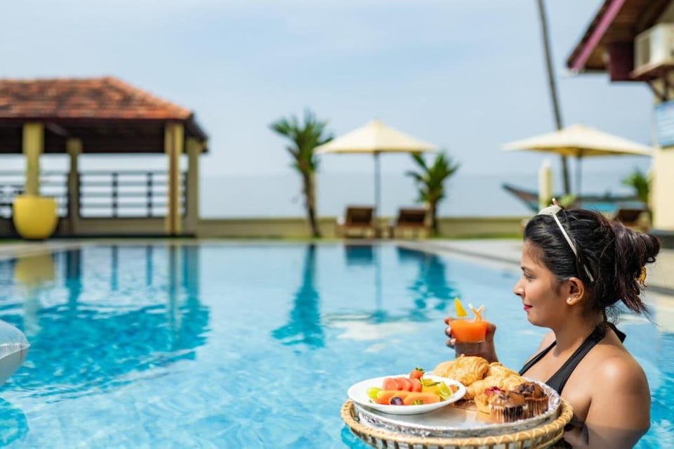 Ivy Beach Resort (Private beach villa 23 pax) Villa in Southern Province