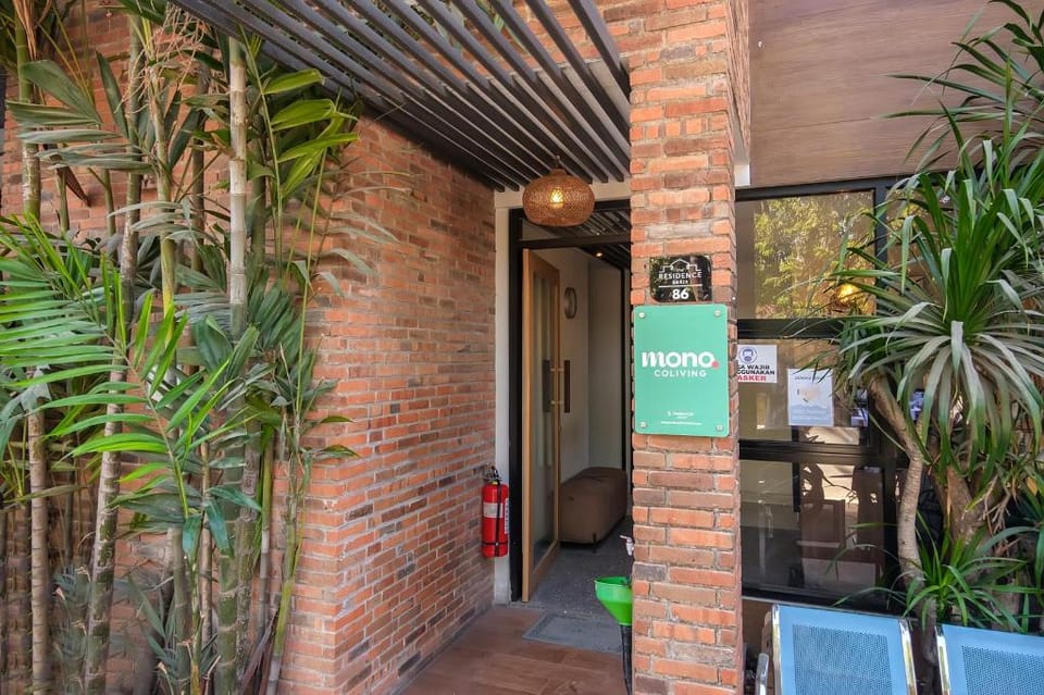 Mono Coliving Pakis Surabaya Bed and Breakfast in Surabaya