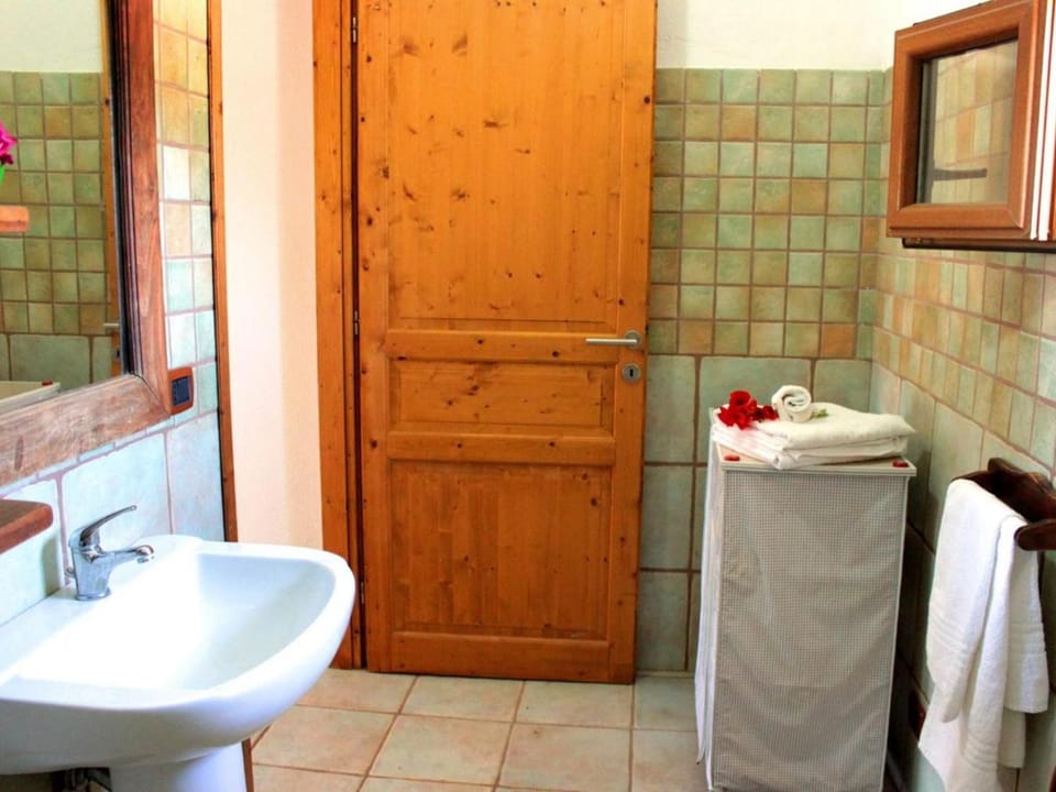 d Pietraia 13B Trilo Apartment in Sardinia