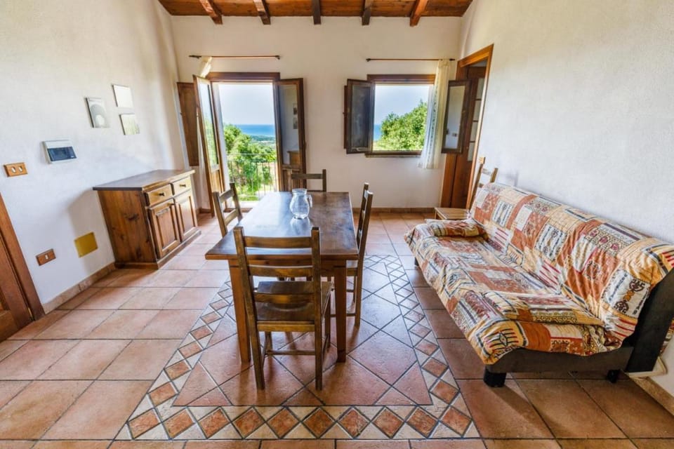 b Giagumeddu 10A Bilo Apartment in Sardinia