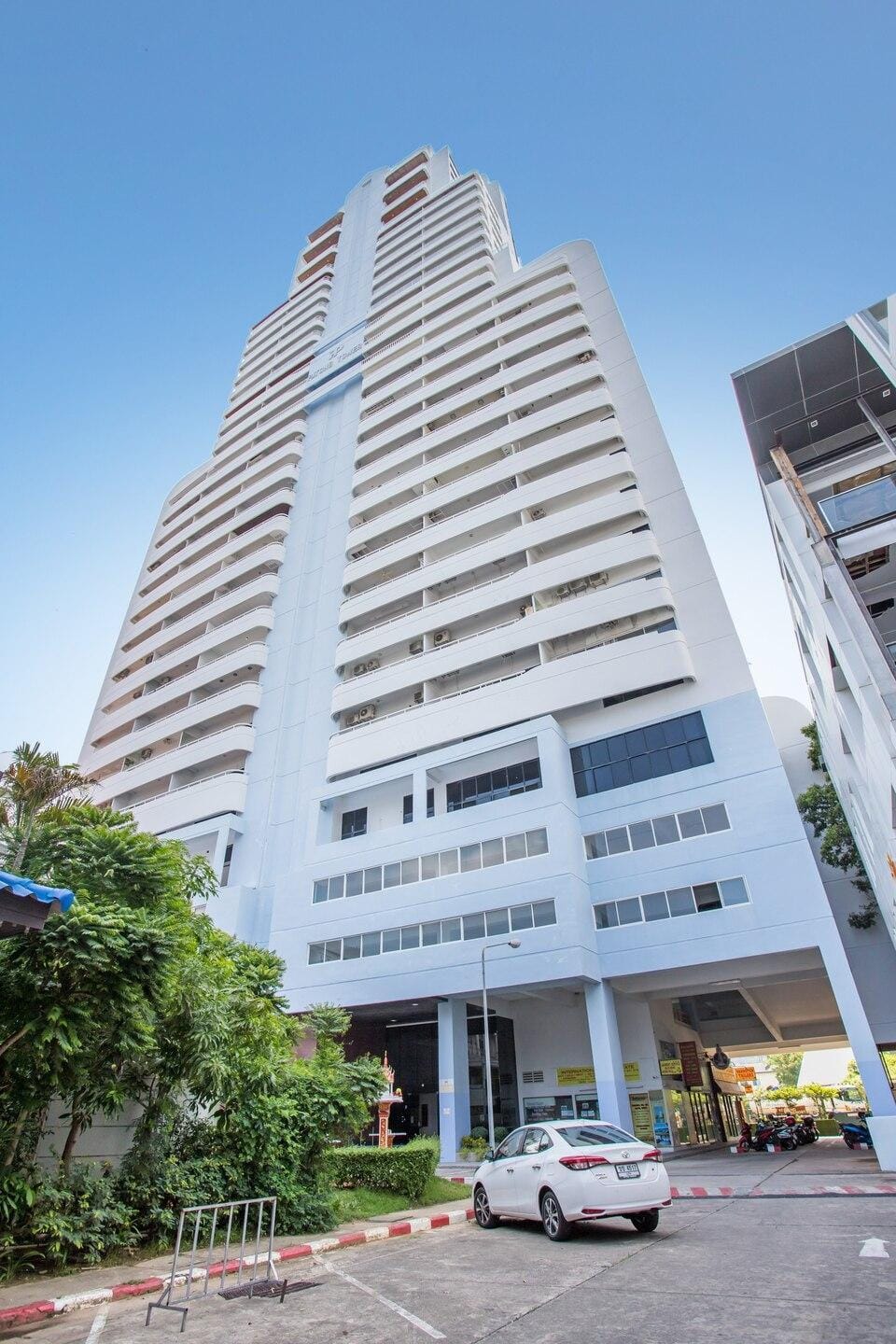 Luxurious Beachfront Condo, 2bdrs, Amazing view Apartment in Patong