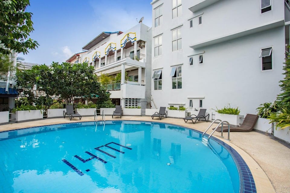 Luxurious Beachfront Condo, 2bdrs, Amazing view Apartment in Patong