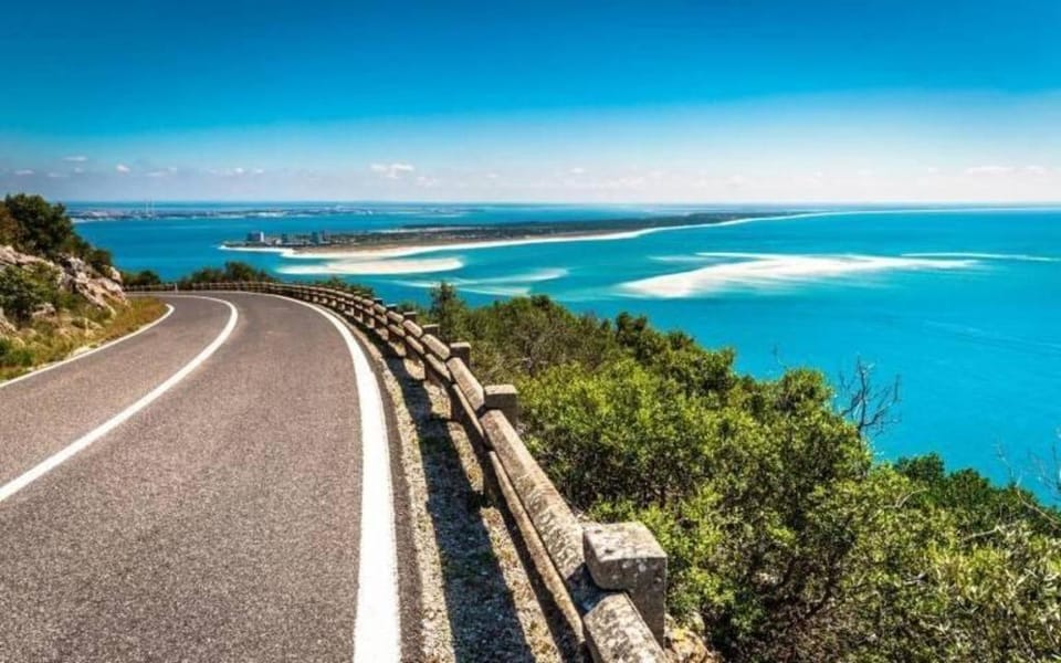 Duplex With a View Apartament Apartment in Setubal District